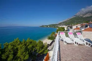 Tučepi — Makarska Holiday Home